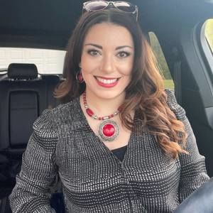 Meet your Posher, Lisa